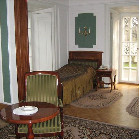 Hotel Butikowy Palac Jablonna ภายนอก รูปภาพ