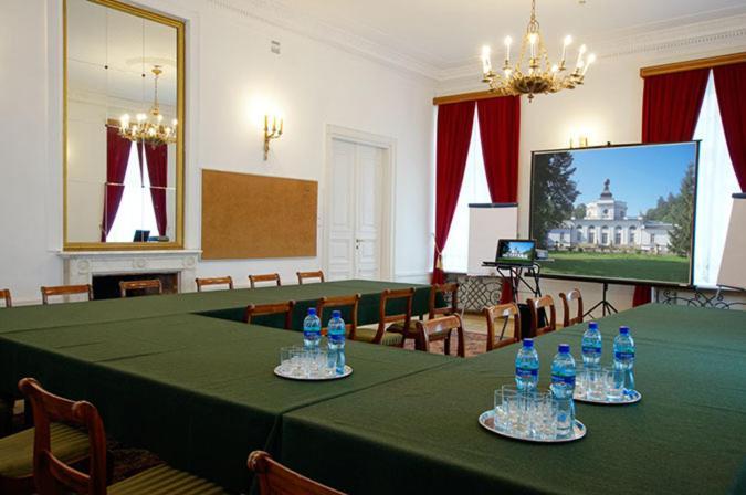 Hotel Butikowy Palac Jablonna ภายนอก รูปภาพ