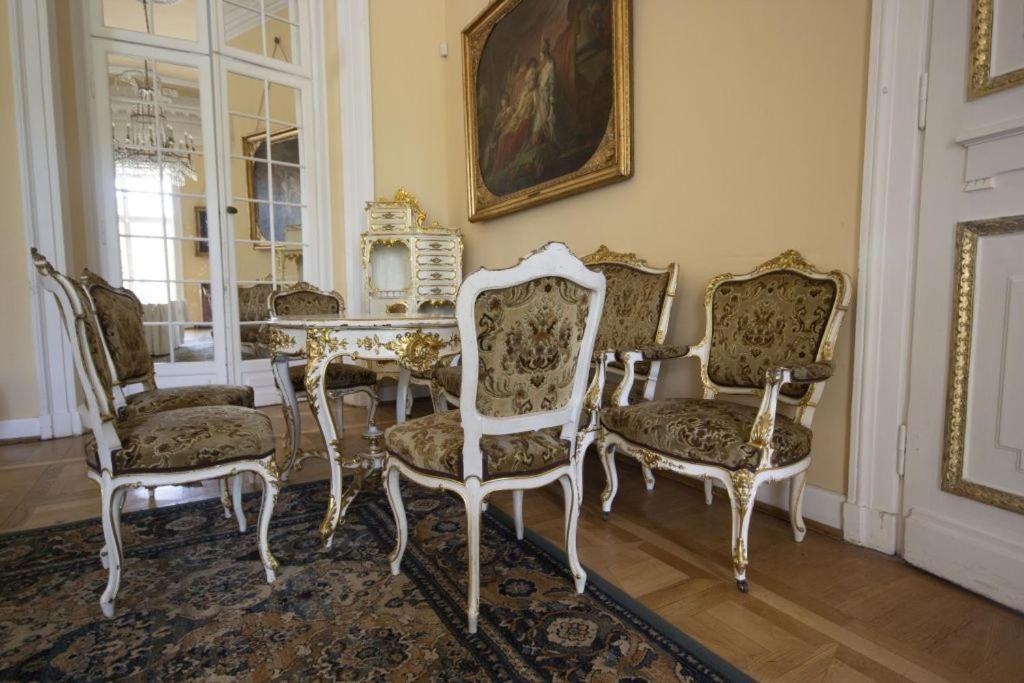 Hotel Butikowy Palac Jablonna ภายนอก รูปภาพ