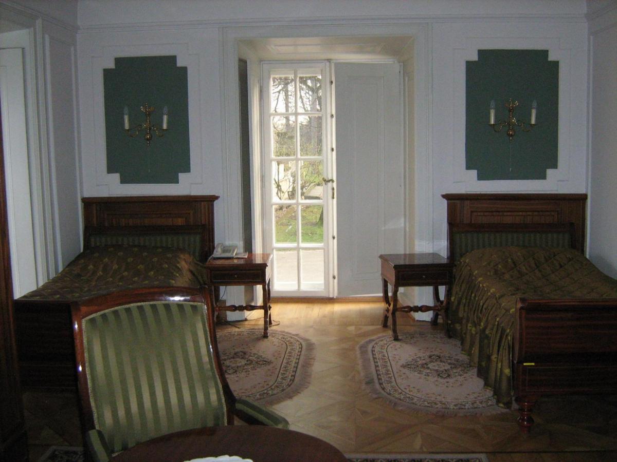 Hotel Butikowy Palac Jablonna ภายนอก รูปภาพ